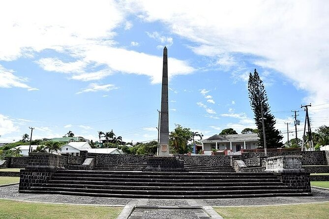 An Exciting, Scenic and Historical Island Tour - The guide makes a real difference