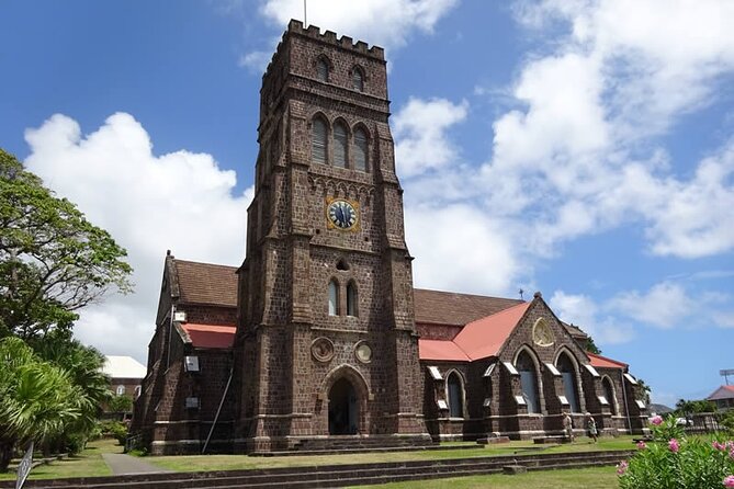 An Exciting, Scenic and Historical Island Tour - Should you book it?