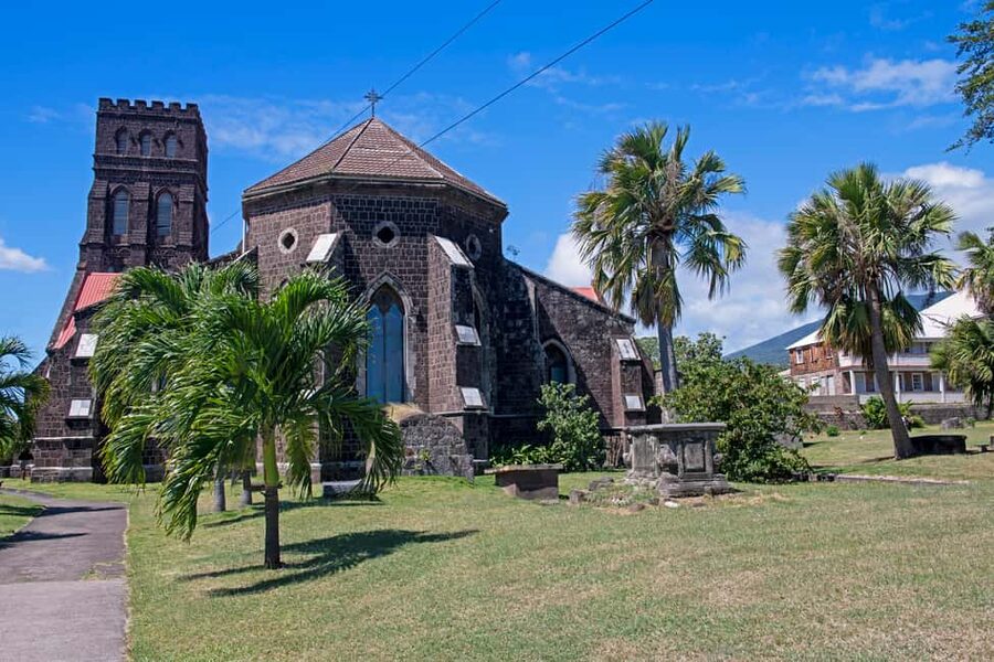 Basseterre: Highlights Capital and Beach Tour - Key points at a glance