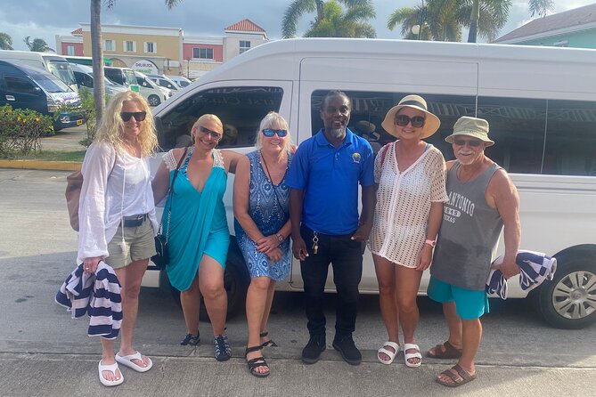 City Tour, Timothy Hill Lookout and South Friars Beach - Independence Square and the center of island life