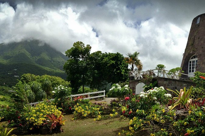 Nevis Island Half-Day Tour - Seeing the island from an air-conditioned vehicle