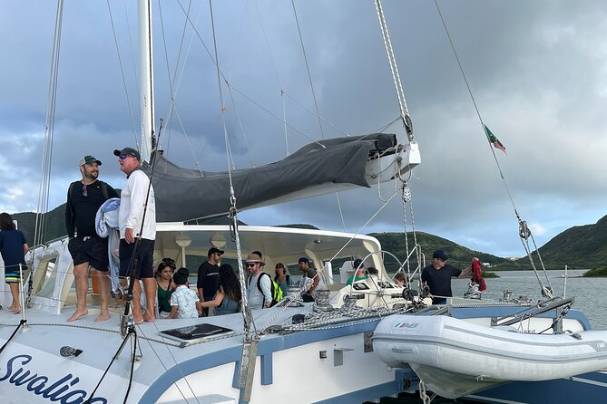 Snorkel Lunch & Lounge: Bluewater or Snorkel and Lunch: Leeward - Lunch arrives after the water time