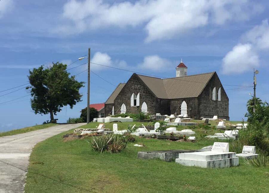 St. Kitts: Nevis Island Tour and Beach Time with Lunch - Timing, cruise connections, and the one-hour difference