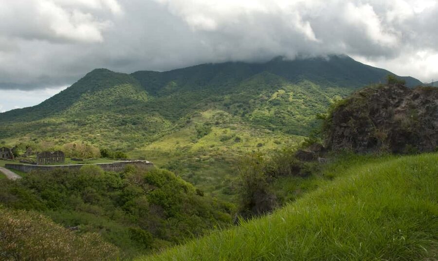 St. Kitts: Volcanic Hike Tour - From Basseterre along historic Old Road